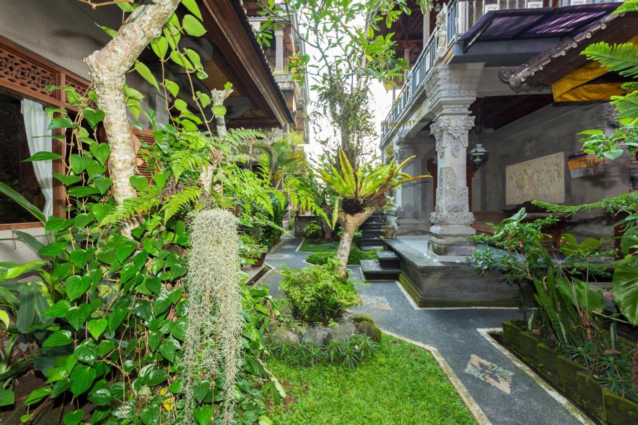 Bali Moon Guest House Убуд Екстериор снимка